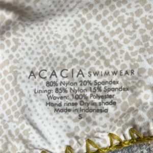 Strapless Acacia Crochet top